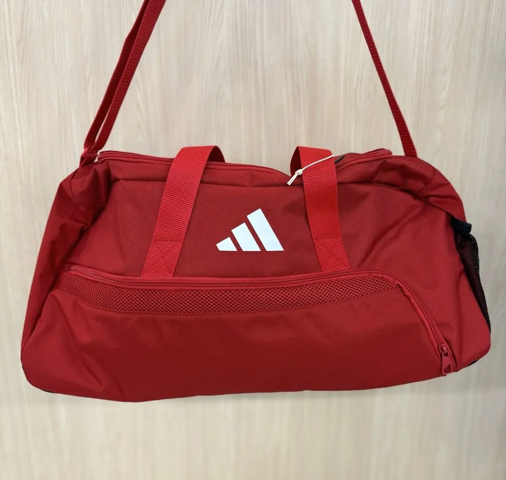 Treenikassi (Adidas)